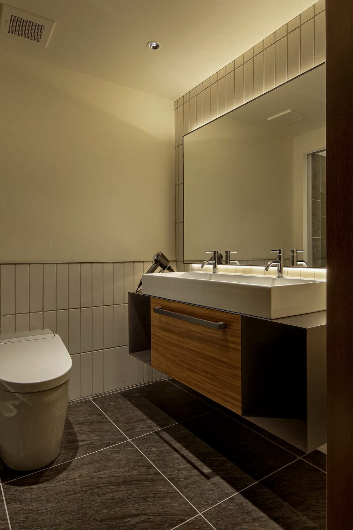 Penthouse Suite bathroom interior