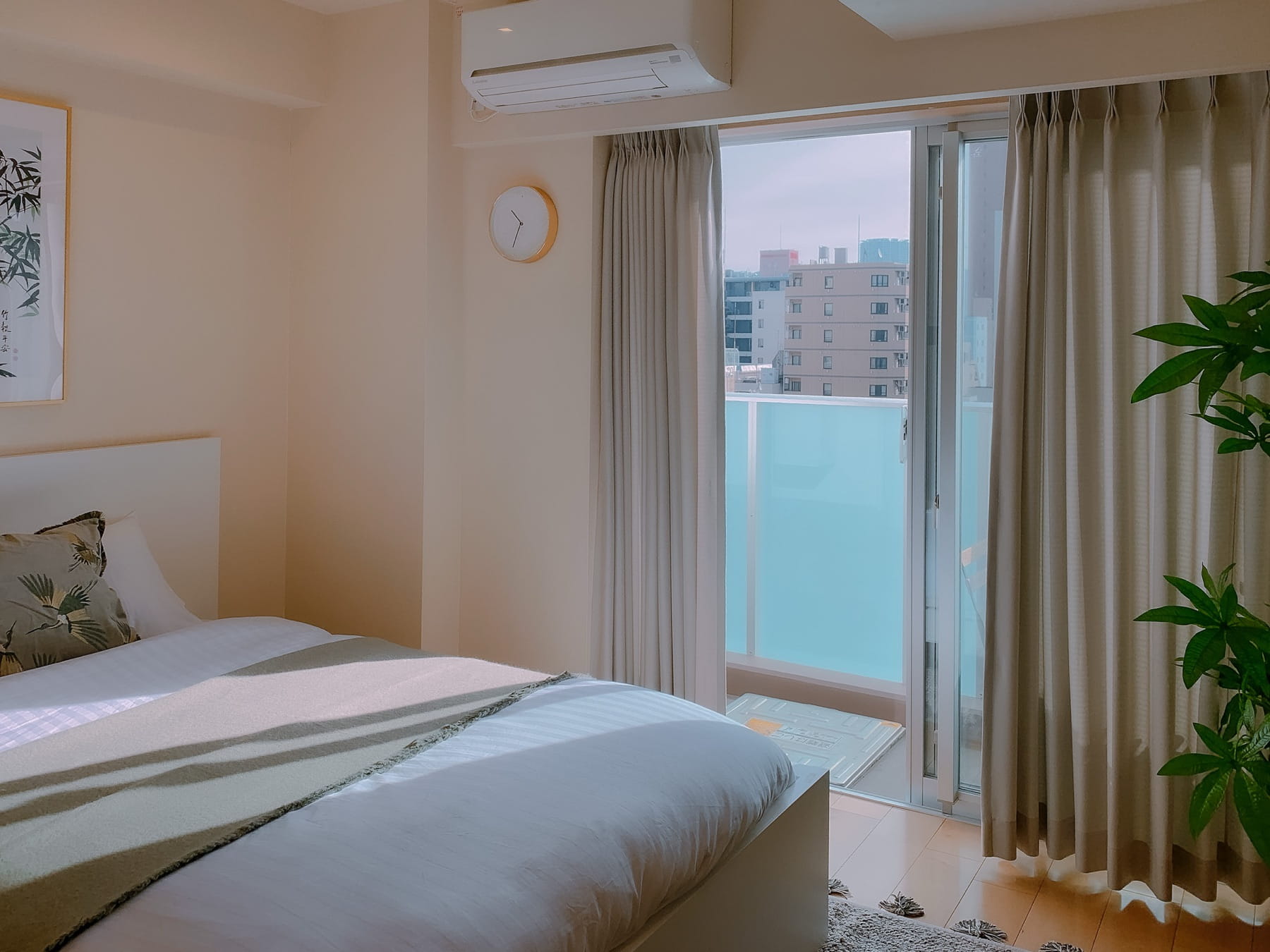 Tokyo hotel bedroom with city view